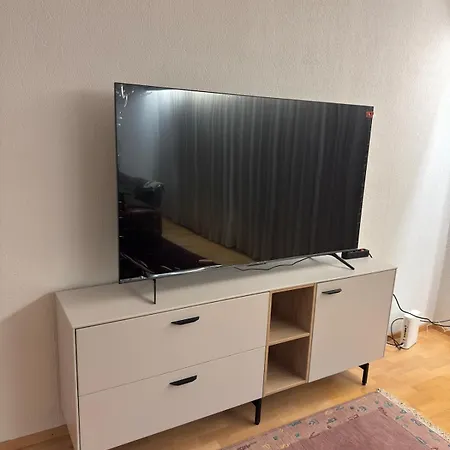 Apartment Spacious Family House Near *